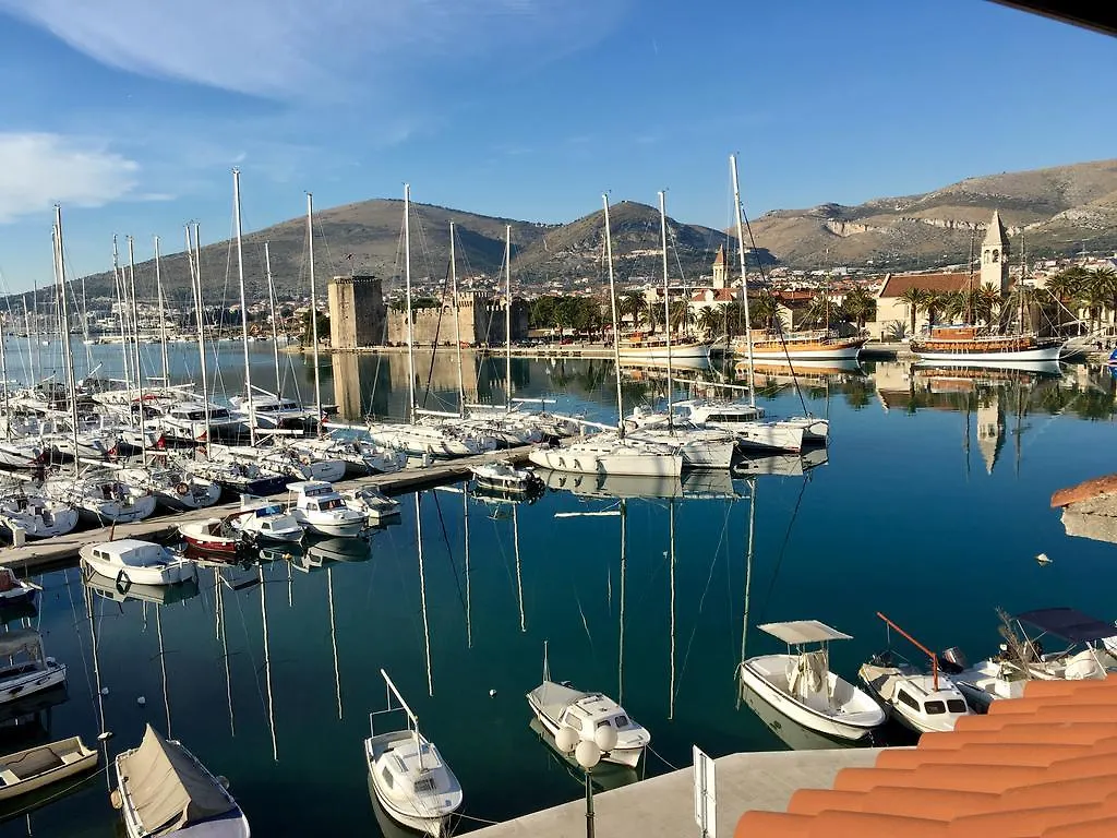 Apartments Feral Trogir