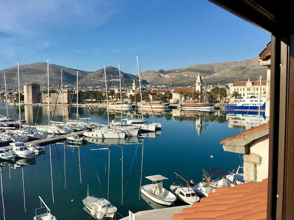 Apartments Feral Trogir